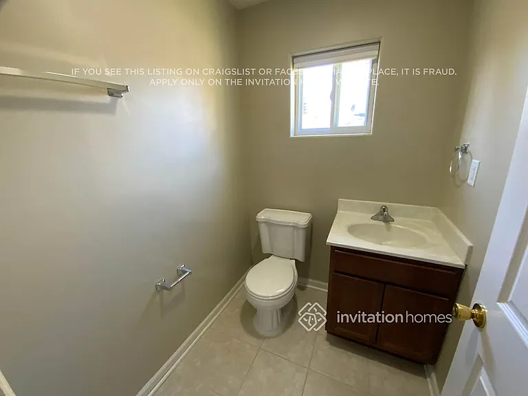 783 E Galena Blvd — Photo 13