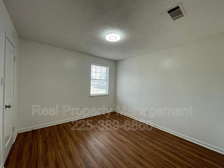 1511 Cristy Dr #E — Photo 10
