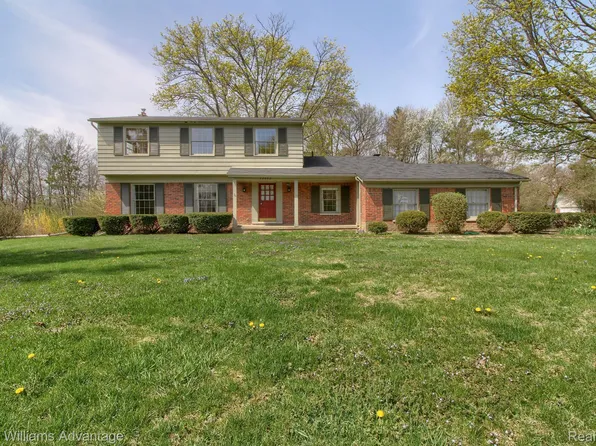 46895 Bettyhill, Plymouth, MI 48170