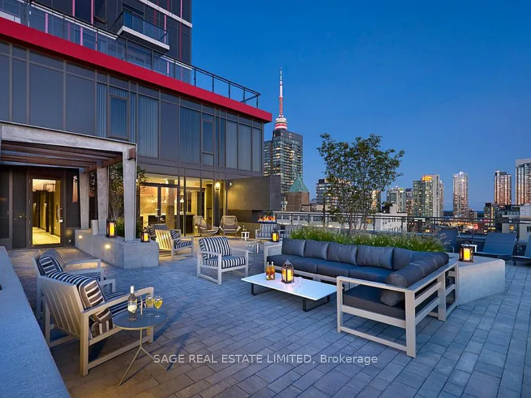 435 Richmond St W #1409 — Photo 4