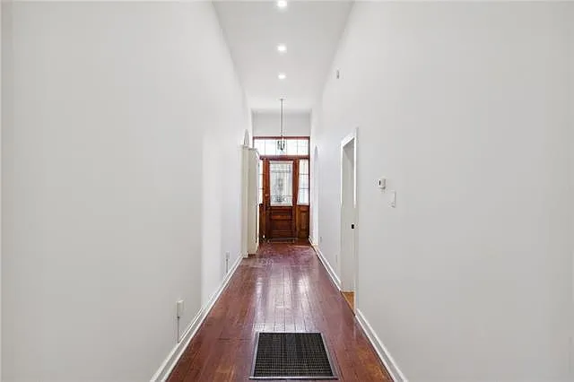 8205 Maple St — Photo 11