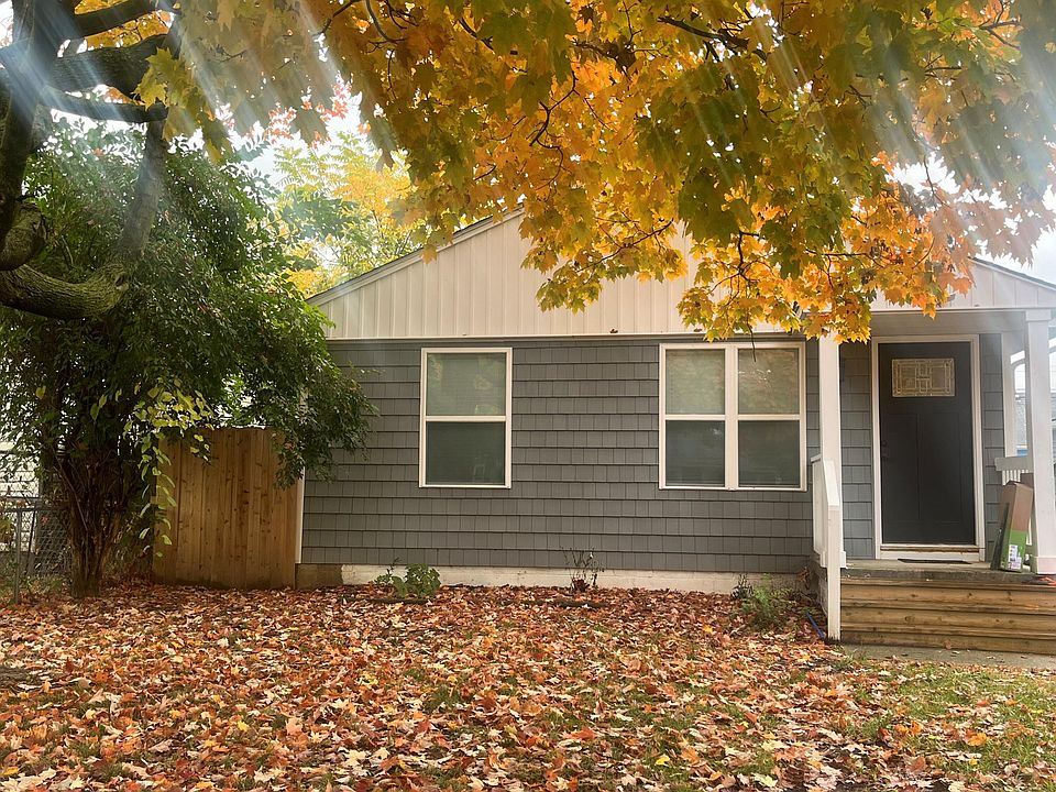1st image of 2922 Azelda St