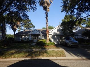 2101 Park Forest Blvd, Mount Dora, FL 32757
