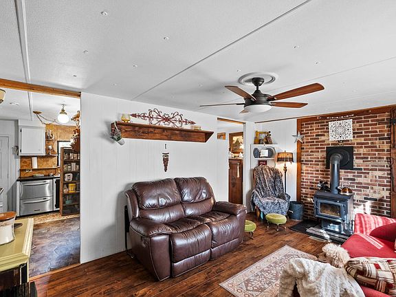 2nd image of 8882 Spring Mill Rd