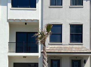 11 12th Ave S #F, Jacksonville Beach, FL 32250