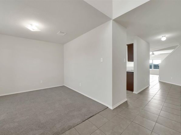2133 Meadow View Dr