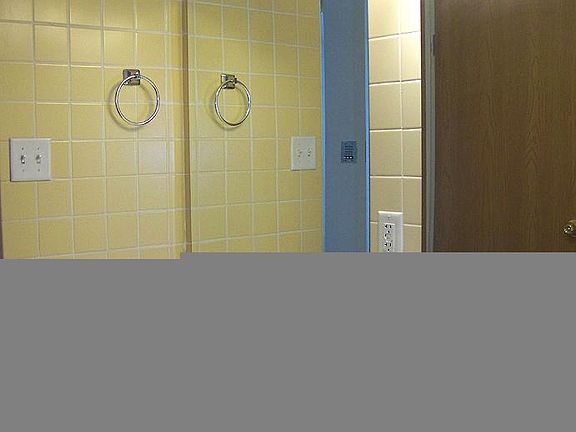 5th image of 830 Edgebrook Dr APT 223