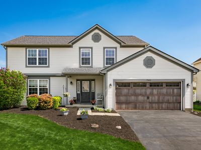 7501 Crossing Pl, Lewis Center, OH, 43035