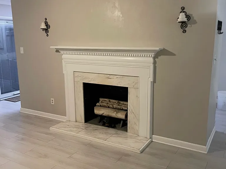 4 Alta Vista Dr — Photo 1