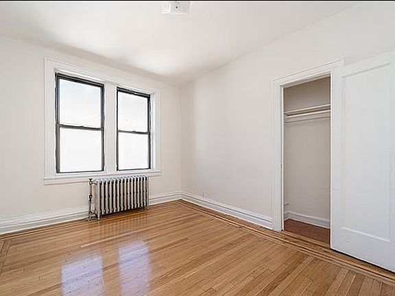 3rd image of 2680 30th St APT 6L