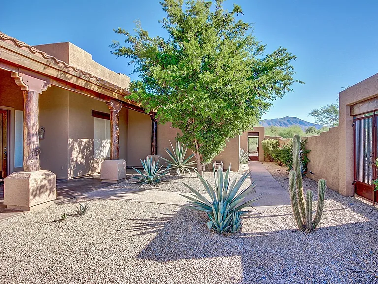 5872 E Red Dog Dr — Photo 32