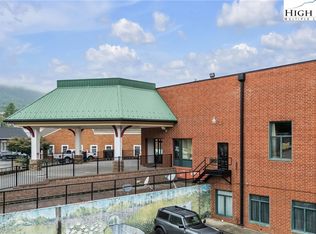 201 Jefferson Station Place #201, West Jefferson, NC 28694