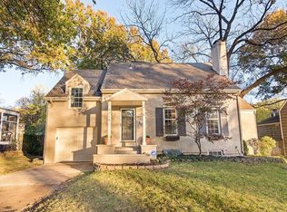 6715 Granada Ln, Prairie Village, KS 66208