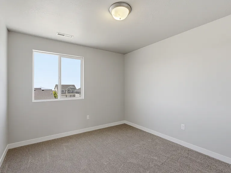 312 W Sapphire Dr — Photo 18