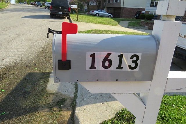 10045639