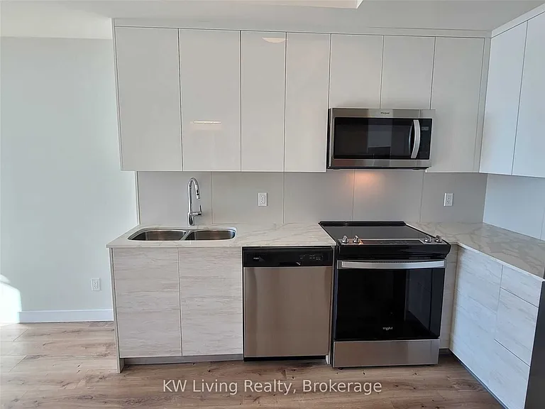 60 Frederick St #3413 — Photo 7