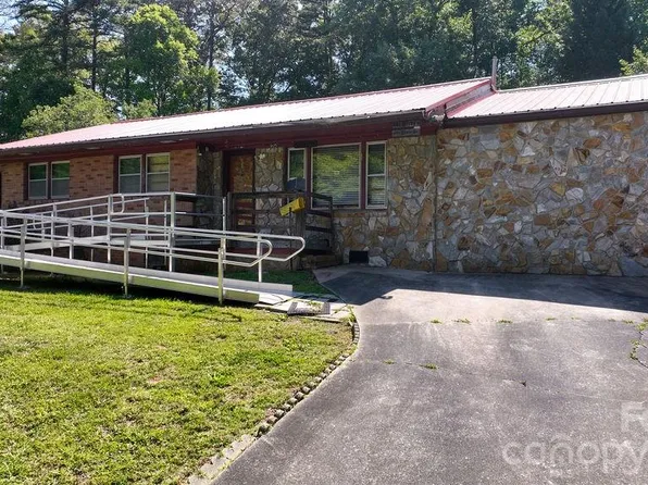 905 S 10th St, Bessemer City, NC 28016