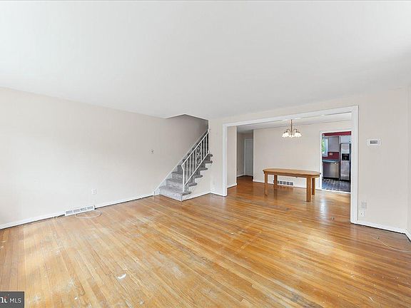 4th image of 2 S Bonsall Ave