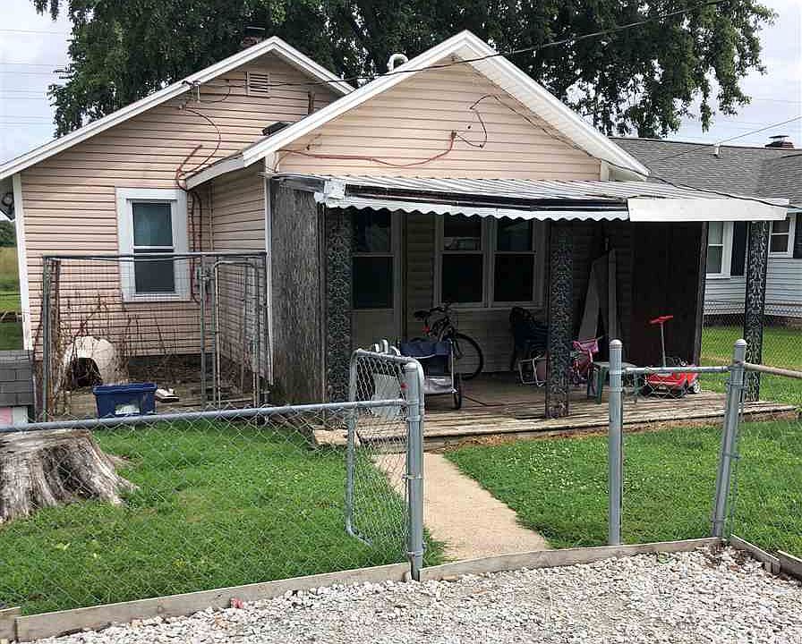 2nd image of 719 W Markland Ave