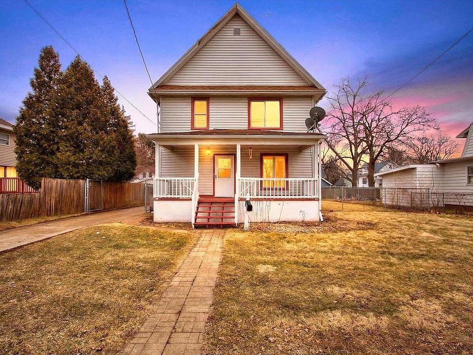 1st image of 1145 Prairie Avenue