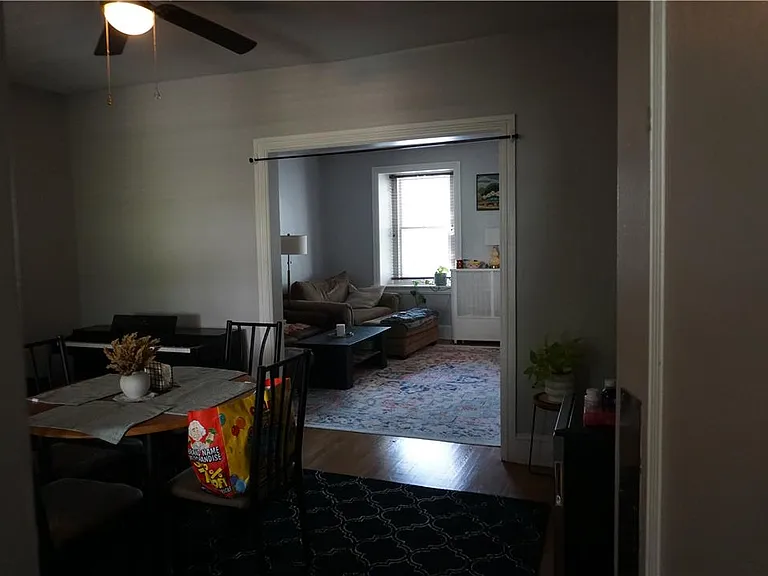 76 W Market St — Photo 5