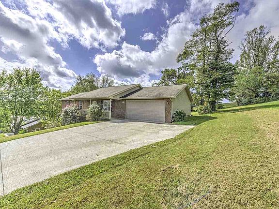 2nd image of 721 Appalachian Ct