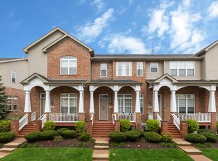 1162 Longwood Dr, Lisle, IL