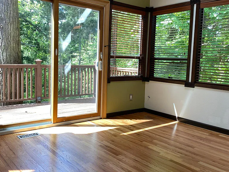 12818 SE 47th Pl — Photo 11