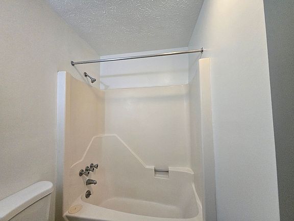 5th image of 1450 Wood Dr #20