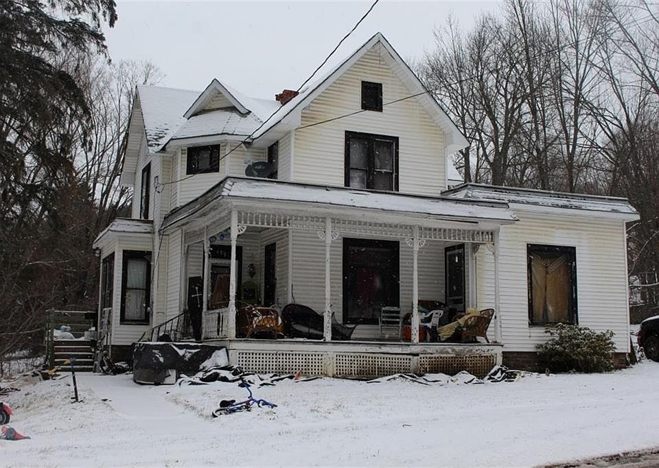 1st image of 179 Madison St