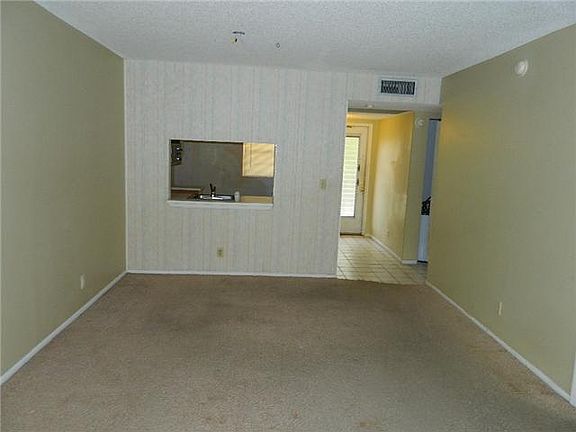 5th image of 9235 Lagoon Pl APT 311