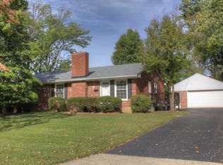 11 Hallsdale Dr, Louisville, KY 40220