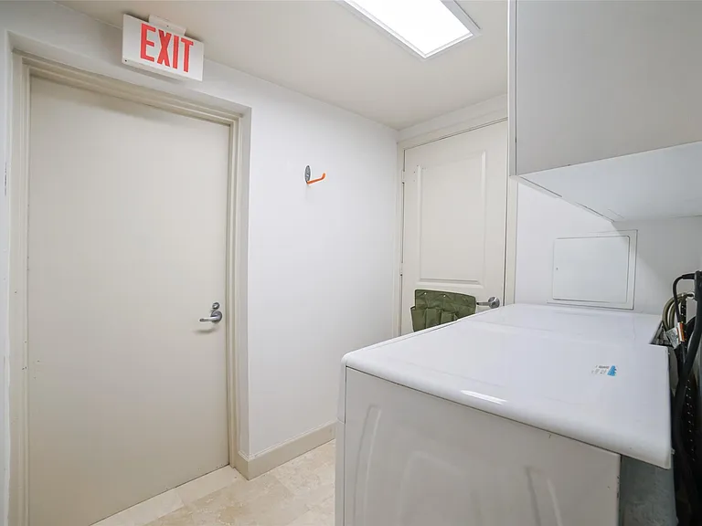 3101 S Ocean Dr #401 — Photo 16