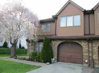 3 Cambridge Ct, Lloyd, NY 12528
