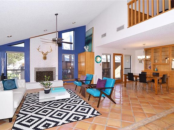 2nd image of 621 Villawood Ln