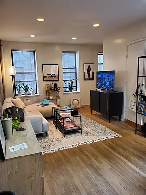 Rented by Krieger Real Estate LLC | media 11