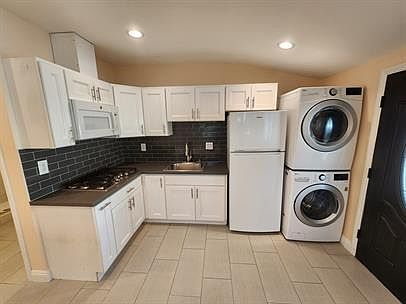 2nd image of 20825 Martha St