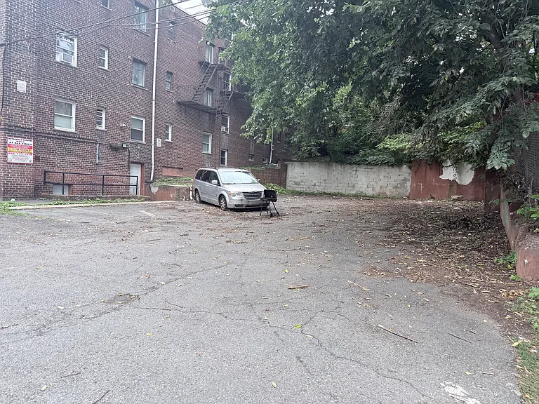70 Crawford St #6 — Photo 24