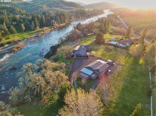 15005 N Bank Rd, Roseburg, OR 97470