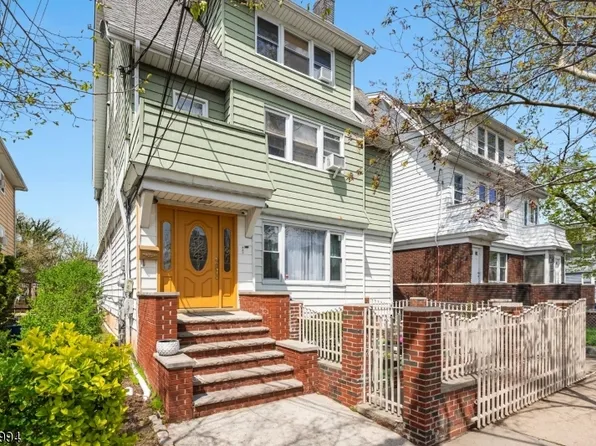 211 Ampere Pkwy, Bloomfield Twp., NJ 07003