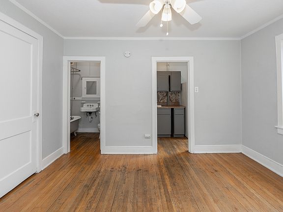 3rd image of 1630 Pennsylvania St #4442795