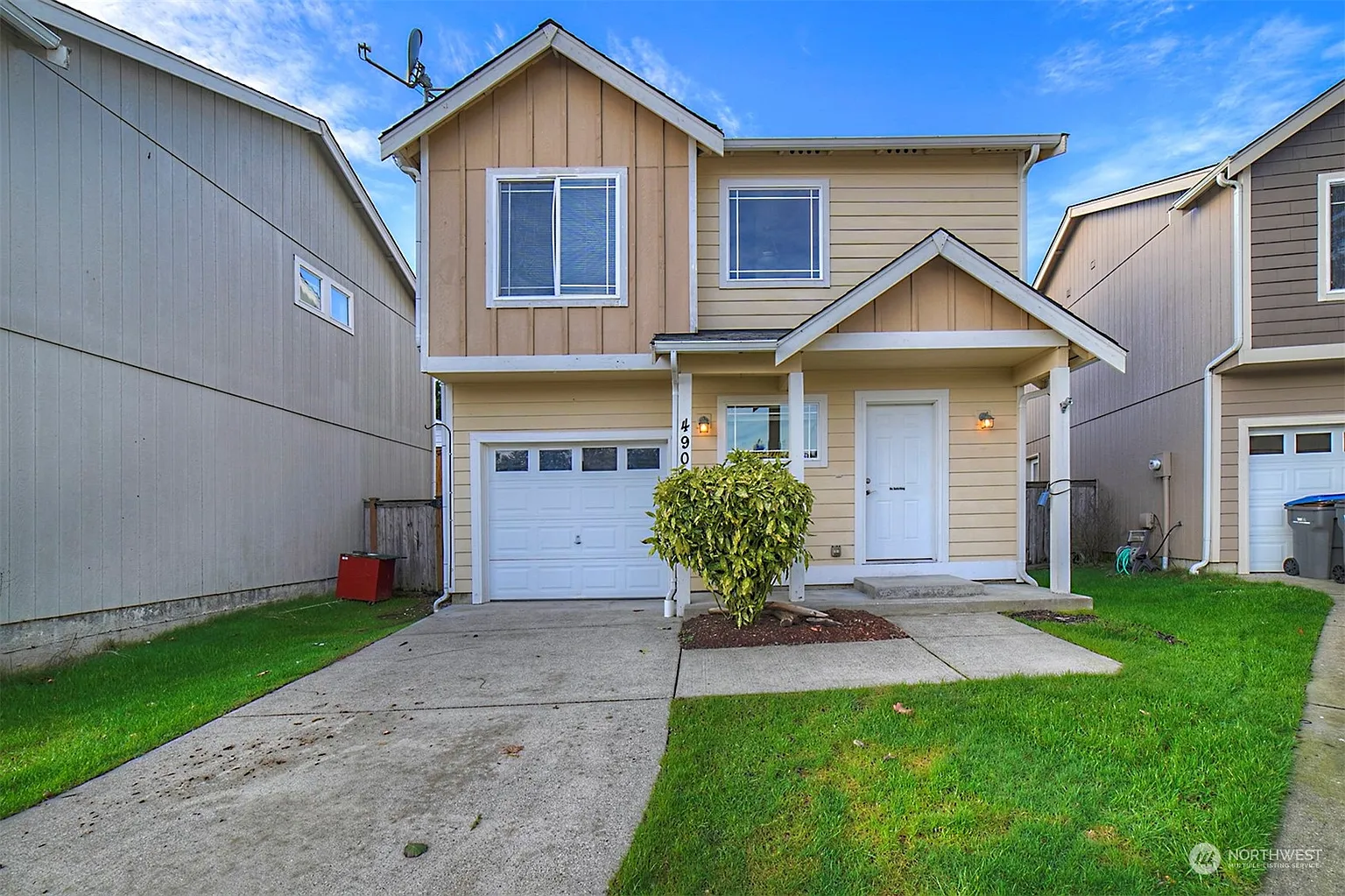4909 Bowwood Circle NE photo 1