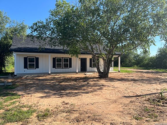 2nd image of 215 county road 1614