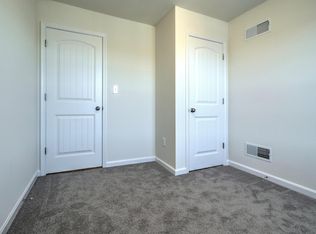 50 Summer Ln #50, Hanover, PA 17331