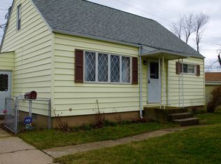 130 W Melcourt Dr, Cheektowaga, NY 14225