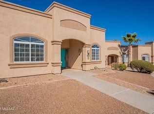 1852 W Demetrie Loop, Green Valley, AZ 85622