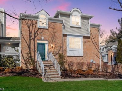 40 Primrose Ln, Gillette, NJ, 07933