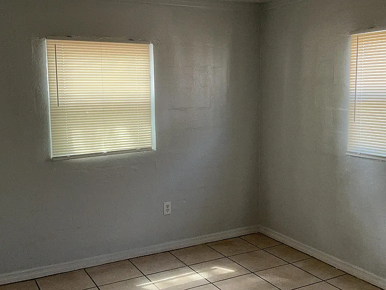 739 Long St #739 — Photo 7