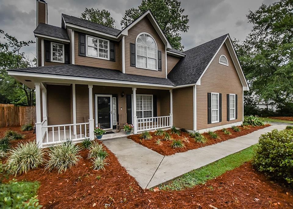 1st image of 3755 Creekwood Dr