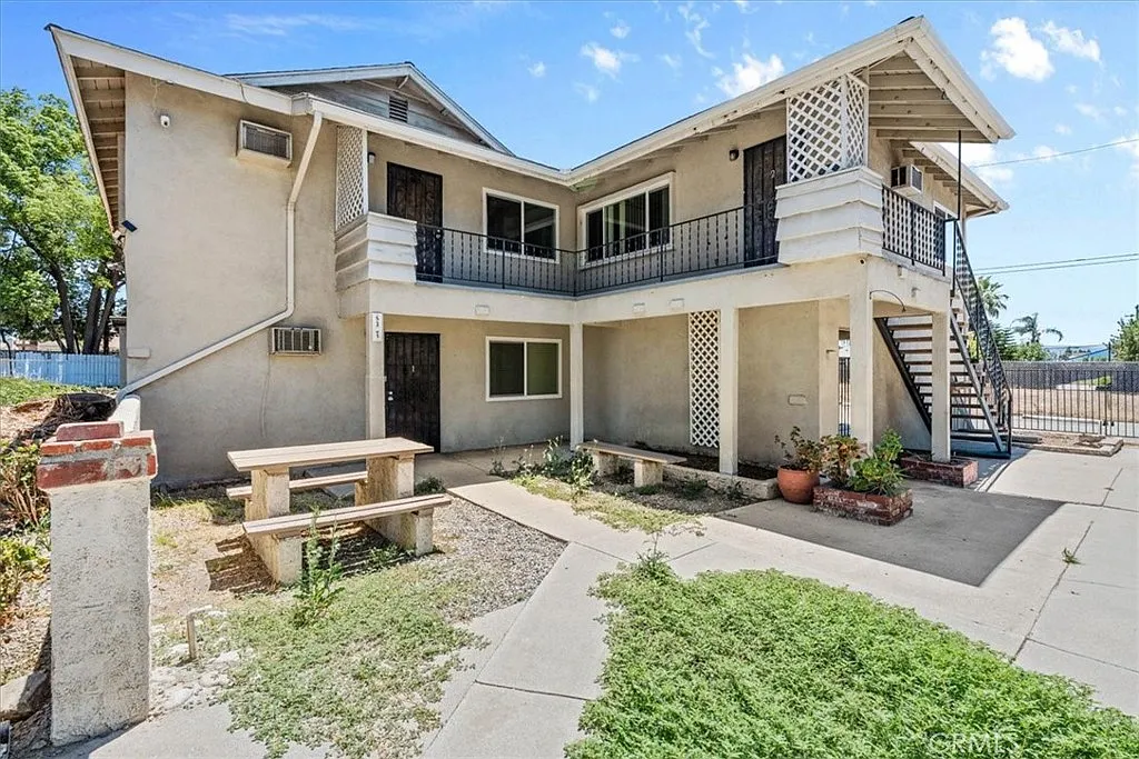 2 bed, 770 sqft, $2,500 — Photo 4